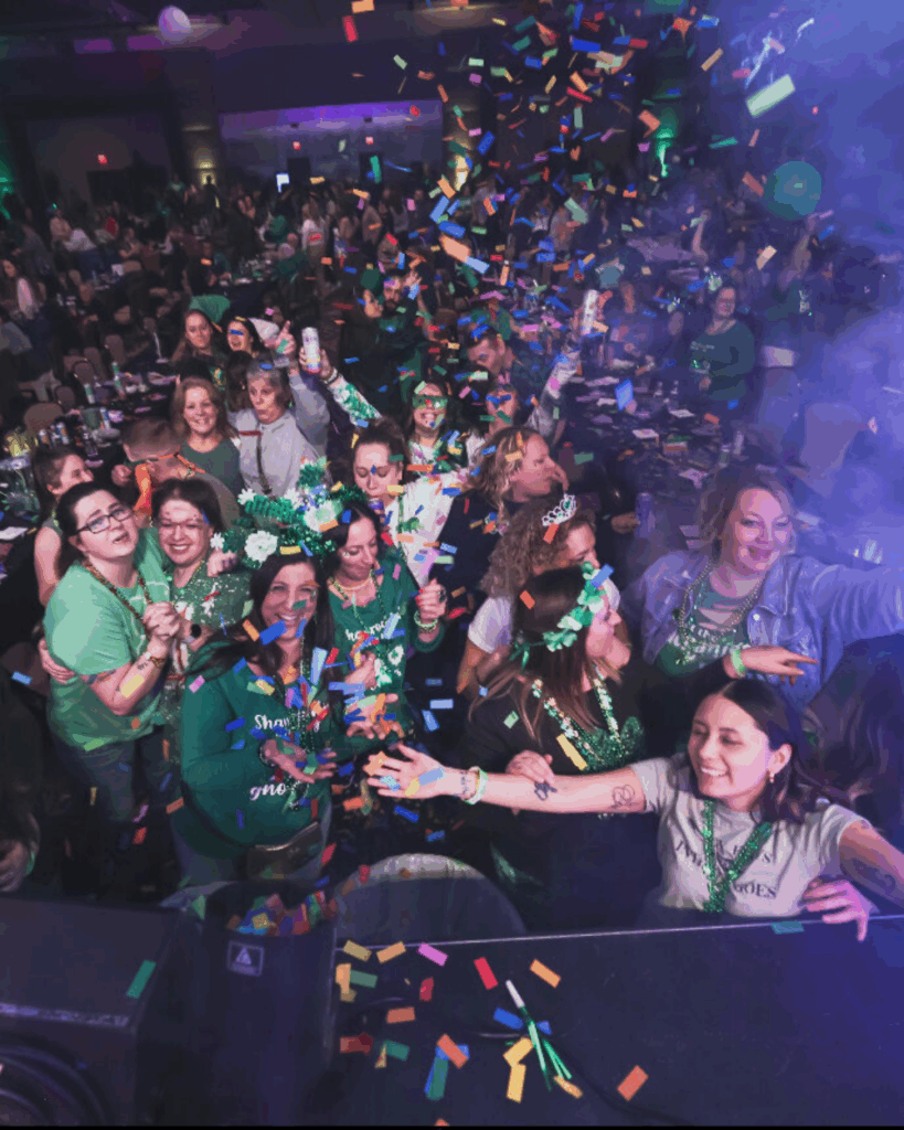 BB’s Bingo event crowd celebrating with confetti and party lights